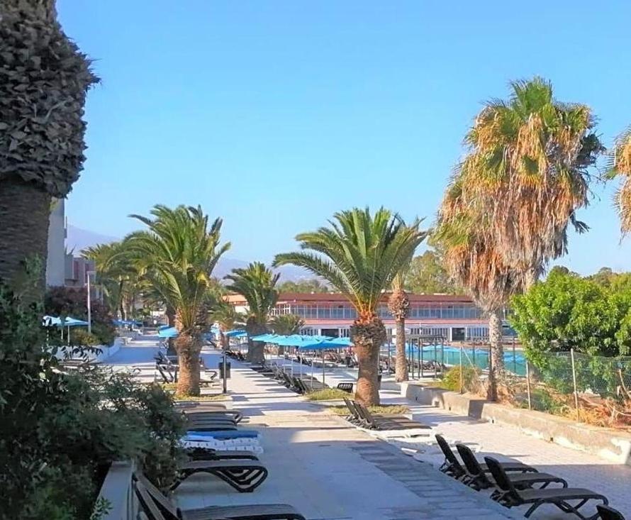 Beach-Front Tenerife Sth Sea And Pool View 코스타델실렌시오 외부 사진